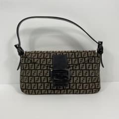 フェンディ ズッキーノ マンマバケット FFロゴ ショルダーバッグ MBZ133 フェンディ ズッキーノ マンマバケット FFロゴ ショルダーバッグ