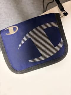 champion財布のサムネイル