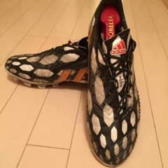 サッカースパイク   プレデターのサムネイル