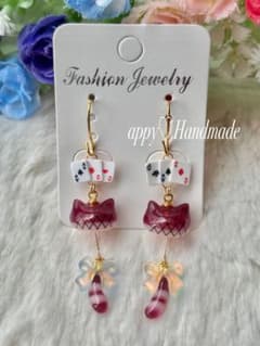 ちまっと♡チェシャ猫　しっぽゆらゆらピアス/イヤリング✩*॰¨