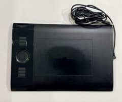 匿名配送】 Wacomペンタブレット Intuos4 S PTK-440/K0 - メルカリ