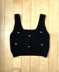 【Loueme】 リボン刺繍ビスチェベスト ニットビスチェ ブラックのサムネイル