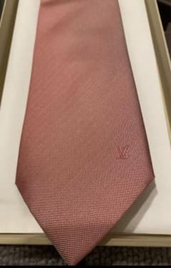 ルイヴィトン　LOUIS VUITTON　ネクタイ　ピンク　未使用品のサムネイル