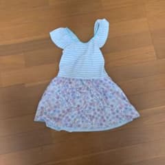 女の子用ワンピース水着 130サイズのサムネイル