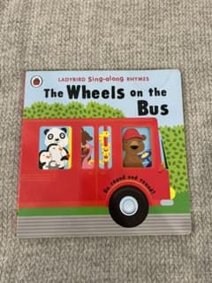 The Wheels on the Bus 絵本のサムネイル