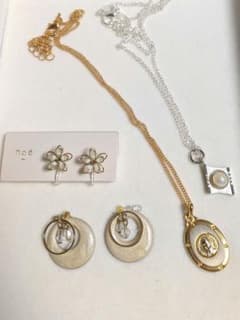 アクセサリー まとめ売り ネックレス イヤリングのサムネイル