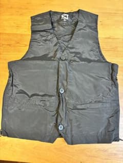 【新品・未使用】着るリュックAir（ブラック・Mサイズ・男女兼用）のサムネイル