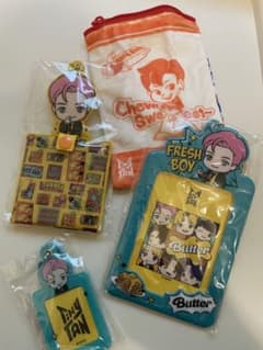 タイニータン　フォトカードキーホルダー　ミラー　RM ナムのサムネイル