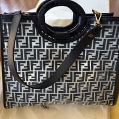 FENDI ラナウェイ ショッパー | Mercari