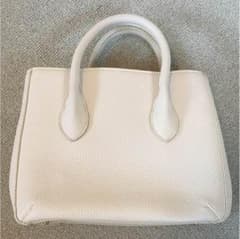 ZARA ハンドバッグ 白のサムネイル