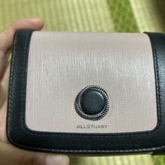 JILLSTUART二つ折り財布です。のサムネイル