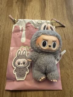 ラブブ　セサミビーンズ　ぬいぐるみ グレーのサムネイル