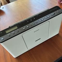 SONY ZS-E80 語学学習機能搭載 CDラジオ 2019製 - メルカリ