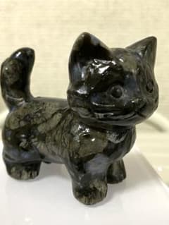 ケセラストーン ネコ 置物 猫 天然石 ケセラストーン猫 置物 - メルカリ