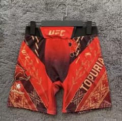 UFC TOPURIA ボクシングショーツ 赤黒 UFC TOPURIA ボクシングショーツ 赤黒『エース様専用』 - メルカリ