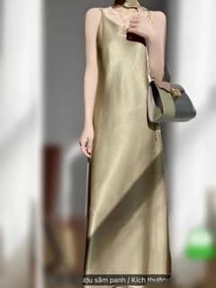 サテン キャミワンピース ロング丈 ゴールドのサムネイル
