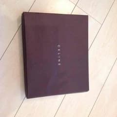 CELINEのサムネイル