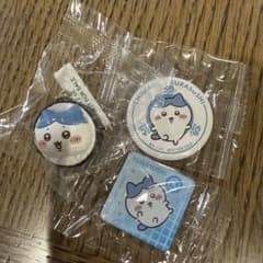 くら寿司 ちいかわ ハチワレ 缶バッジ マグネット 3点セット　2026のサムネイル