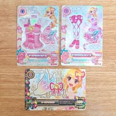 初代排出版】アイカツカード オーロラキスコーデ 3枚まとめ売り - メルカリ