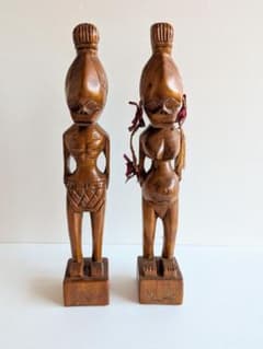 アフリカ マウイ 木彫り 人物像 2体セット 民芸品 オブジェ - メルカリ