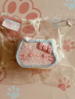 흰 고양이 스퀴즈 덤 포함