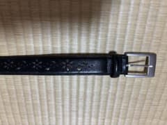 ブラック 花模様 ベルト