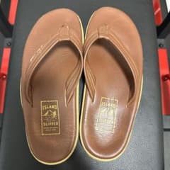  SLIPPER サンダル ブラウン ISLAND SLIPPER レザーサンダル ブラウン - メルカリ