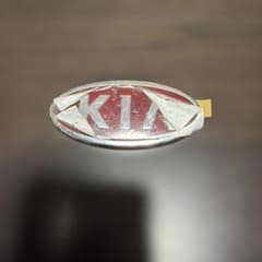 KIA エンブレム 自動車用 アクセサリー　起亜自動車　未使用のサムネイル
