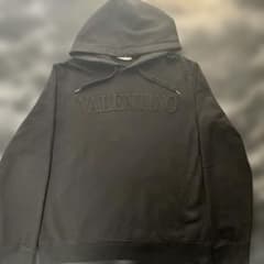 VALENTINO・ヴァンティノエンボスロゴパーカー XXL - メルカリ