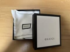 GUCCI 箱のサムネイル