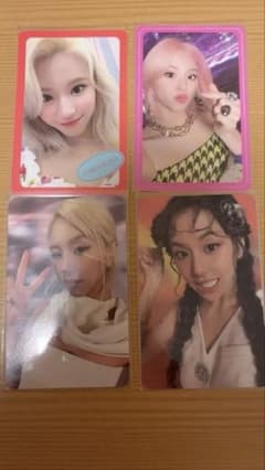 TWICE チェヨン トレカ 4枚セットのサムネイル
