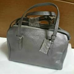 【☆☆☆様専用】【新品】COACH アウトレット ミニボストンバッグ シルバーのサムネイル