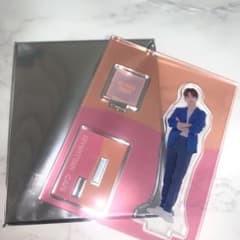 SEVENTEEN セブチカフェ  アクリルスタンド  JEONGHANのサムネイル