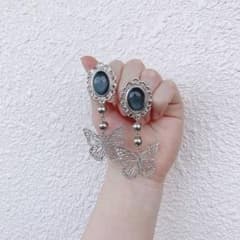 silver butterflyのサムネイル