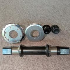 Sugino プロダイ,TA用 PW-68シャフト、 ボトムブラケット BB Sugino プロダイ,TA用 PW-68シャフト、 ボトムブラケット BB - メルカリ
