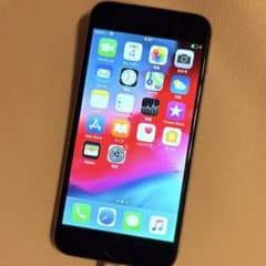 【お宝】iPhone6 64GB スペースグレイ【動作確認済】のサムネイル