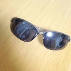 サングラスのサムネイル