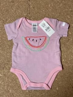 新品未使用babyGAP スイカ刺繍 ベビー服のサムネイル