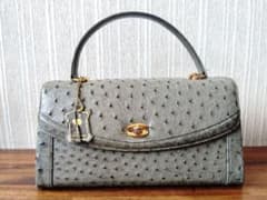 美品 オーストリッチ ハンドバッグ グレージュ セージグリーン - メルカリ