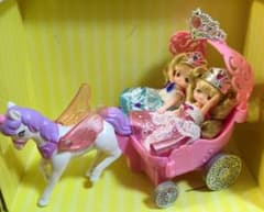 ミキちゃんマキちゃんふたごのプリンセス馬車 ＆ ふたごのプリンセスセット（人形）のサムネイル