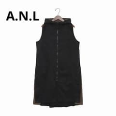 新品タグ付き【A.N.L】エー.エヌ.エル　ブラックノースリーブロングジレ　Mのサムネイル