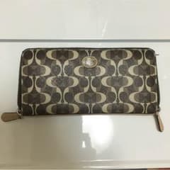 coachの財布※使用感ありのサムネイル
