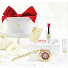 コスメデコルテ AQMW メイクアップコフレ クリスマスのサムネイル