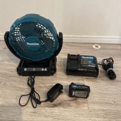 Makita CF101D扇風機 充電器・バッテリー付きのサムネイル