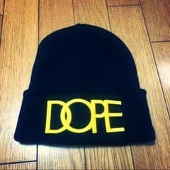 DOPE 黒×金 ニット帽のサムネイル