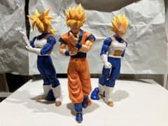 金*網様 ドラゴンボールZ フィギュア　出陣　孫悟空　ベジータ　トランクス　セッのサムネイル