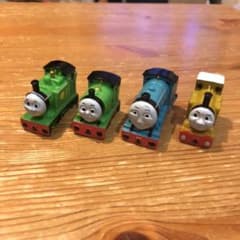 カプセルプラレール トーマス 指人形のサムネイル