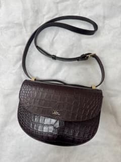 最終値下げ！APC 斜めがけ◎ ショルダーバッグ クロコ型押し - メルカリ
