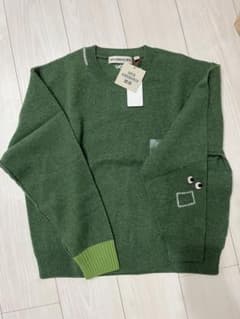 ユニクロ ANYA HINDMARCH アニアハインドマーチ  セーターのサムネイル