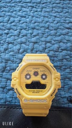 CASIO G-SHOCK 腕時計 イエローのサムネイル
